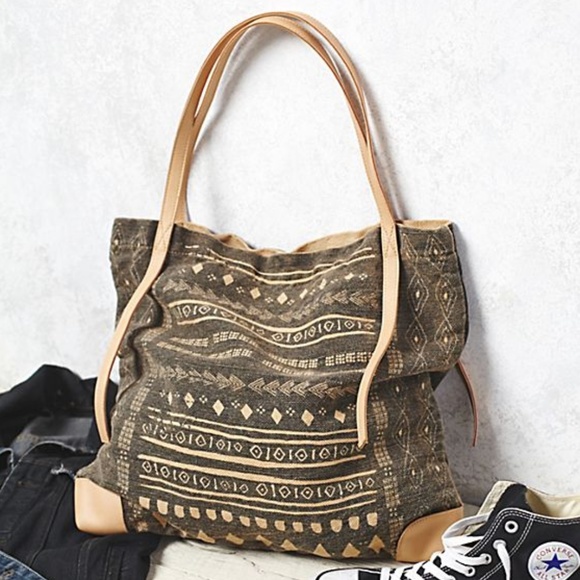 Free People Handbags - NWOT Free People Everhart Jute Vegan Leather Tote